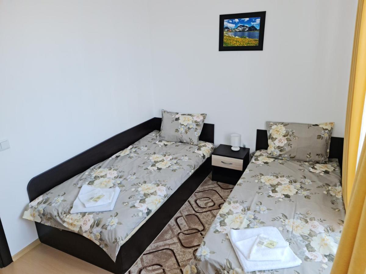 Efo Apartment Bansko Bagian luar foto