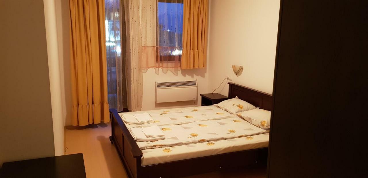 Efo Apartment Bansko Bagian luar foto